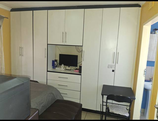 3 BEDROOM FREEHOLD FOR SALE IN SKY CITY